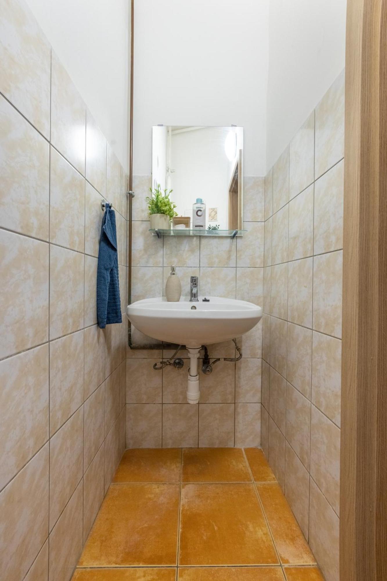 Gellerico Rooms At Rakoczi Square Budapest Bagian luar foto